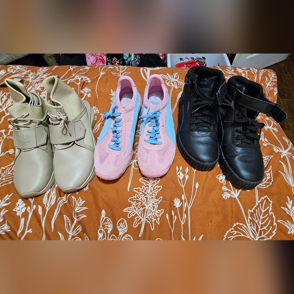 3 pairs of Puma shoes